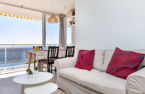 Sant Vicenc de Montalt Apartment | 60 m² Apartment ∙ 3 bedrooms ∙ 5 guests
