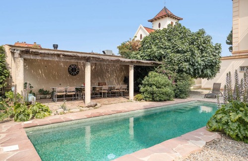 Sant Vicenc de Montalt House | 600 m² Finca ∙ 10 bedrooms ∙ 21 guests