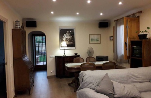 Avinyonet del Penedes Ski Chalet | 65 m² Chalet ∙ 2 bedrooms ∙ 4 guests