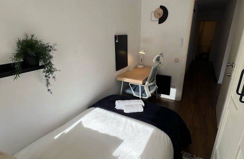 Sant Cugat del Valles Resort | 70 m² Private room ∙ 1 bedroom ∙ 1 guest