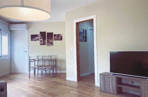 Cornella de Llobregat Apartment | 75 m² Apartment ∙ 2 bedrooms ∙ 2 guests