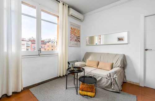 el Fort Pienc Apartment | 80 m² Apartment ∙ 4 bedrooms ∙ 5 guests