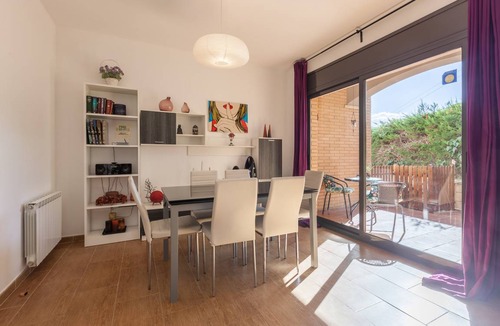 Canyelles House | 80 m² House ∙ 2 bedrooms ∙ 6 guests