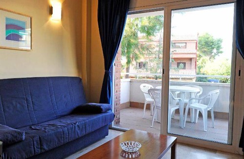 Castelldefels Apartment | 80 m² Serviced apartment ∙ 3 bedrooms ∙ 5 guests