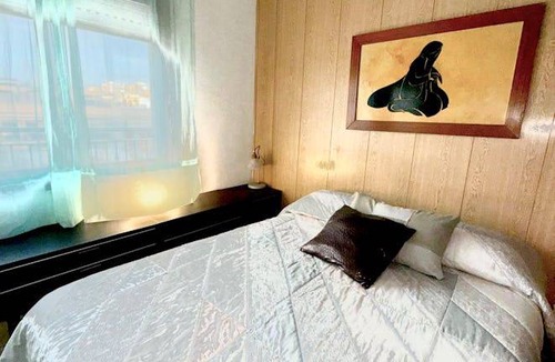 Cornella de Llobregat Resort | 82 m² Private room ∙ 1 bedroom ∙ 2 guests