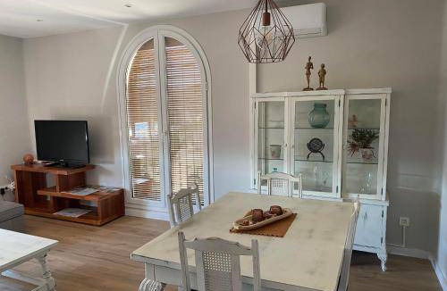 Cardona Apartment | 85 m² Apartment ∙ 3 bedrooms ∙ 6 guests