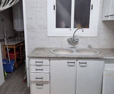 Nou Barris Resort | 85 m² Private room ∙ 1 bedroom ∙ 1 guest