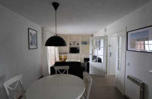 Castelldefels Apartment | 90 m² Apartment ∙ 3 bedrooms ∙ 5 guests