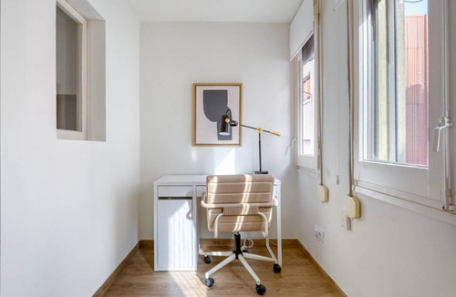Sarria Apartment | 90 m² Apartment ∙ 2 bedrooms ∙ 3 guests