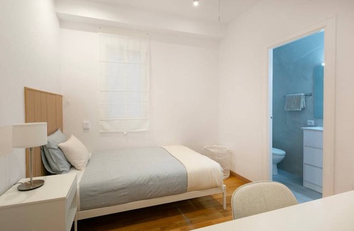 Sant Gervasi – la Bonanova Resort | 90 m² Private room ∙ 1 bedroom ∙ 1 guest
