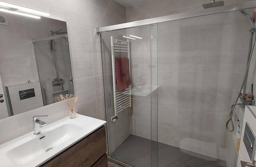 Sant Cugat del Valles Resort | 90 m² Private room ∙ 1 bedroom ∙ 1 guest