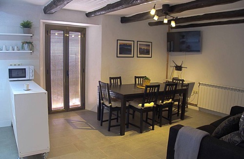 Castelladral House | 90 m² House ∙ 3 bedrooms ∙ 8 guests