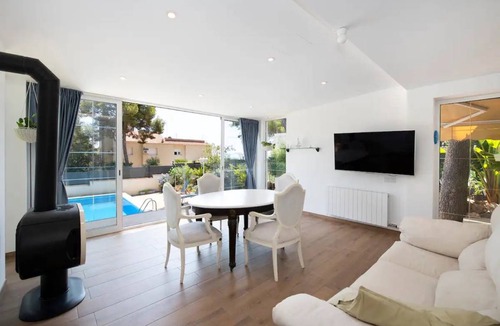 Castelldefels House | 95 m² House ∙ 2 bedrooms ∙ 6 guests