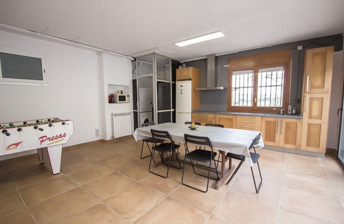 Piera Villa | A Cozy Catalan hideaway just 30min from Sitges!