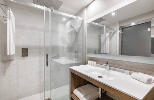 Les Corts Hotel | AC Hotel Diagonal L'Illa by Marriott