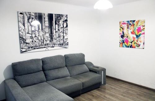 Mollet del Valles Apartment | Acogedor Apartamento Muy Cerca de Barcelona