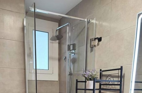 Cornella de Llobregat Apartment | Acogedor Apartamento a Pocos Minutos de los Sitios Emblemáticos de Barcelona