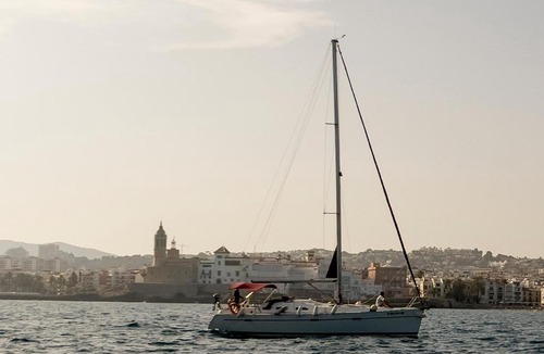 Vallpineda Boat Rental | Alojamiento en Sitges, con opción a Tour de Navegación