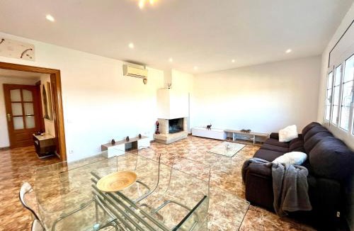 Ca n'Amat Apartment | Amplio Apartamento, 5 camas