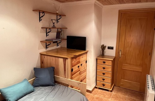 Baga Apartment | Apartamento con Encanto en Pueblo Medieval en el Pirineo Catalán