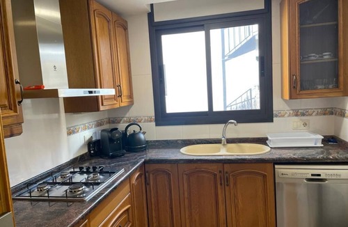 Badalona Apartment | Apartamento en Zona Centrica Badalona i 400m Playa Ideal Familias o Grupo Amigos