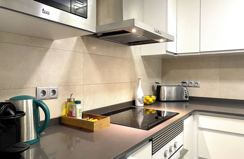 Les Corts Apartment | Apartment 3 Bedrooms Camp Nou