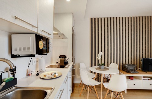 Gava Apartment | Apartment 'Bonito Apartamento En Gava Mar' with Private Terrace, Wi-Fi and Air Conditioning