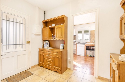 Casserres Apartment | Apartment 'Cal Viudet Nou' with Mountain View, Private Pool and Wi-Fi