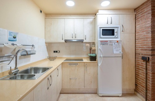 Jorba Apartment | Apartment 'Les Muntades Terra' with Mountain View, Wi-Fi and Air Conditioning