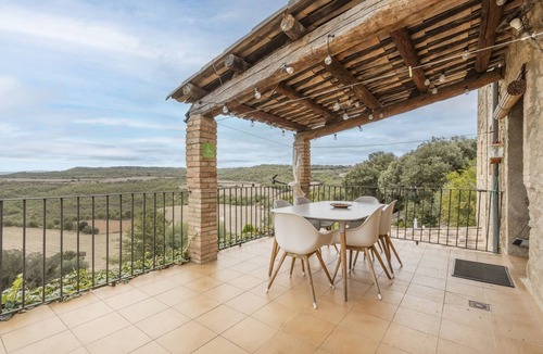 Gargalla House | Apartment 'Sant Grau I' with Mountain Views, Shared Pool and Wi-Fi