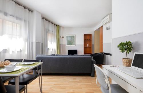 El Putget i Farro Apartment | Apartments Sata Park Guell Area