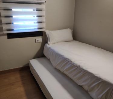 Vic Apartment | APT 3 Àtic acollidor al Centre de Vic - APTGARBI