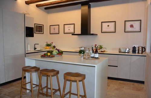 Sitges Villa | At 10 minutes drive/Sitges Masia Las Moreras New 100% Tradition & Comodity
