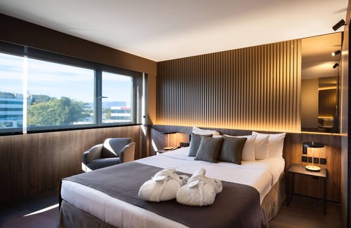 El Prat de Llobregat Hotel | Barcelona Airport Hotel