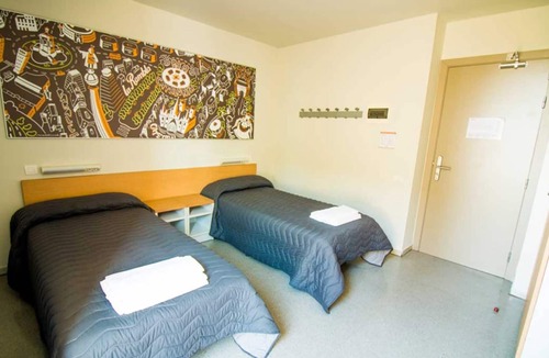 Les Corts Hostel | Barcelona Pere Tarrés Hostel
