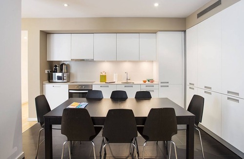 Poblenou House | Beautiful 3 Bedrooms Flat Front of the Beach