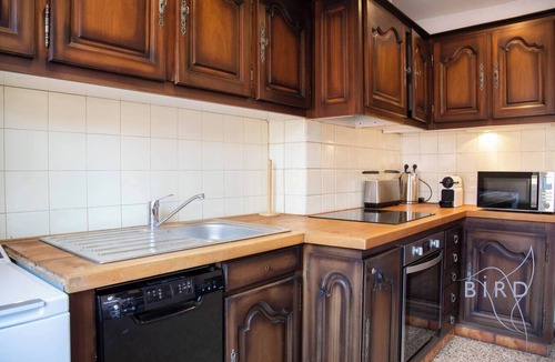 Antibes City Centre Apartment | Beautiful authentic apartment in the heart of old