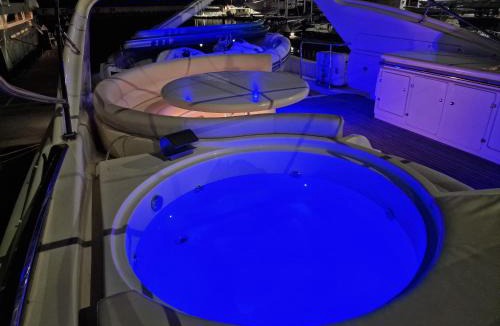 Sant Adria de Besos Boat Rental | Beautiful Motor Yacht Barcelona
