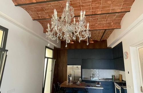 El Coll Villa | Beautiful Villa With Jacuzzi and Garden in City of Barcelona