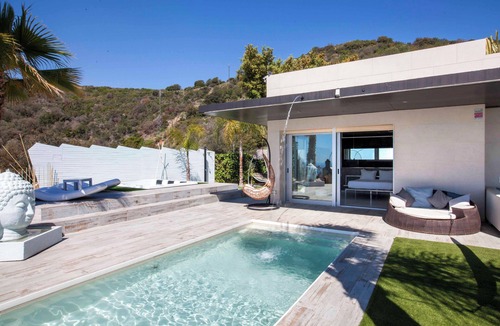 Mas Ram Villa | Blue Villa Barcelona