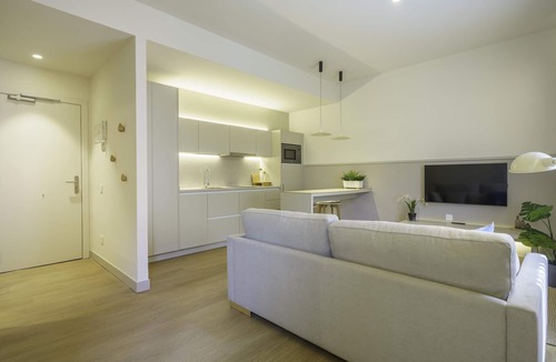 El Raval Apartment | Bright one bedroom apartment in the city center
