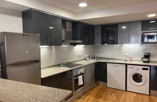 El Guinardo Apartment | Bright Two-Bedroom Apartment in Maragall