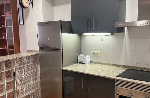El Guinardo Apartment | Bright Two-Bedroom Apartment in Maragall