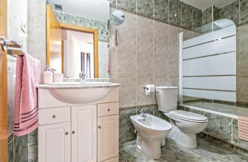 Ripollet Apartment | Cálido apartamento con piscina en Barcelona