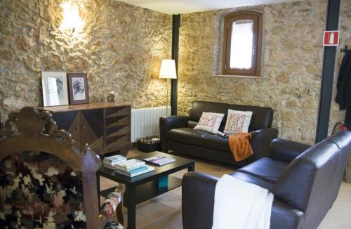 Castellet House | Ca l'Helena