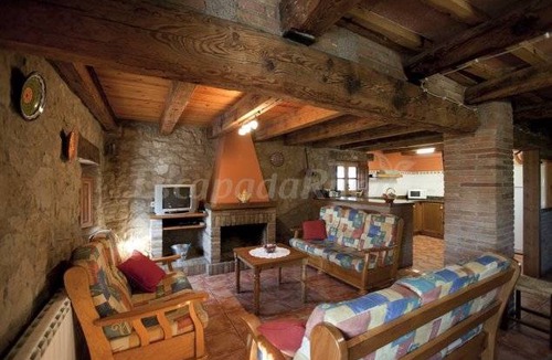 Casserres Cottage | Cabin ∙ 5 bedrooms ∙ 14 guests