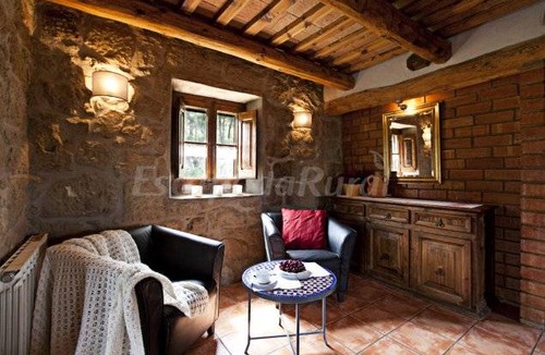 Casserres Cottage | Cabin ∙ 6 bedrooms ∙ 19 guests