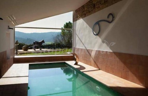 Cardona Cottage | Cabin ∙ 6 bedrooms ∙ 21 guests