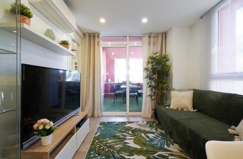 Castelldefels Apartment | Calm, Beach and Bikes