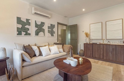 La Maternitat i Sant Ramon Apartment | Camp Nou Stadium